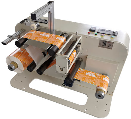 PLC Programmable Film Slitting Rewinding Machine Untuk Automatic Payoff Takeup