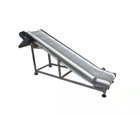 IS09001 Conveyor Kode Botol Tipe Mendaki Dengan Baffle yang Bisa Disesuaikan