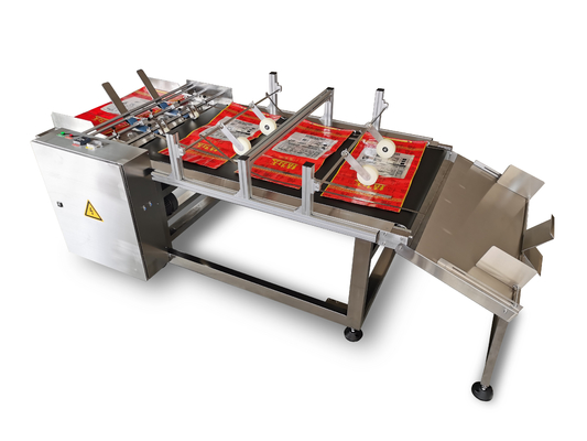 Tanggal Kode Otomatis Mesin Feeder gesekan Vacuum Adsorpsi Untuk kantong beras